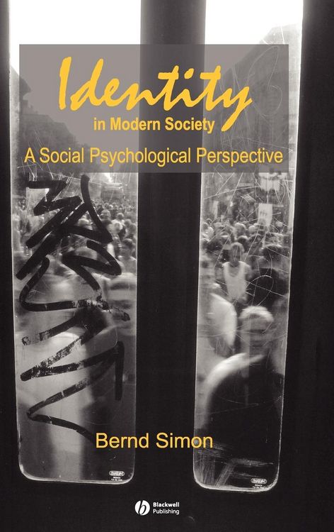 Produktbild: Identity in Modern Society