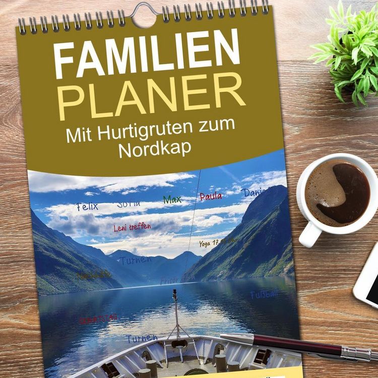 Produktbild: Familienplaner 2026 - Mit Hurtigruten zum Nordkap mit 5 Spalten (Wandkalender, 21 x 45 cm) CALVENDO