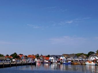 Produktbild: CALVENDO Puzzle Hafen von Hiddensee | 1000 Teile Lege-Gr&ouml;&szlig;e 64x48cm Foto-Puzzle f&uuml;r gl&uuml;ckliche Stunden