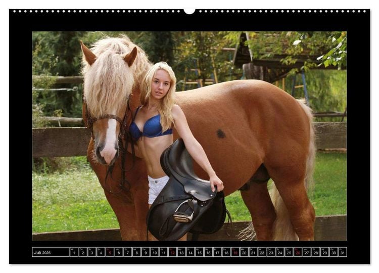 Produktbild: Titanen Girls 2026 - erotische Frauen und starke Pferde (Wandkalender 2026 DIN A2 quer), CALVENDO Monatskalender
