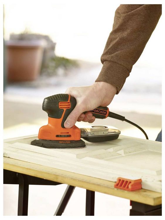 Produktbild: Black & Decker KA2000-QS Deltaschleifer mit Zubeh&ouml;r 120W