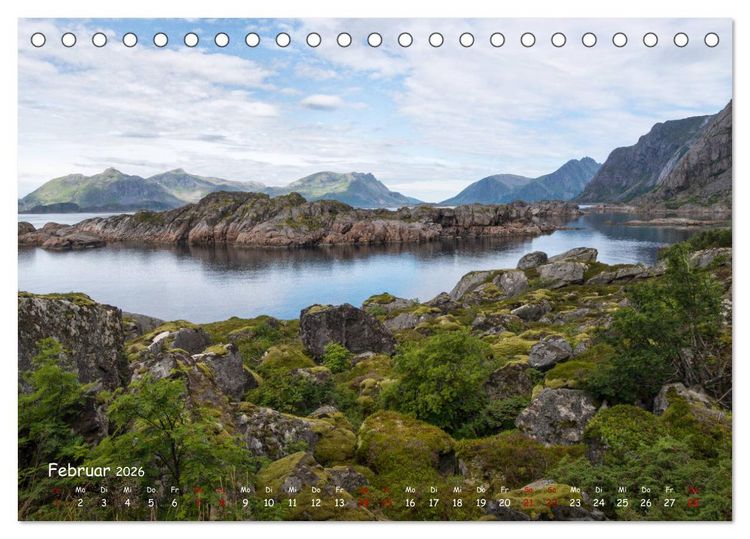 Produktbild: VESTERALEN UND LOFOTEN - Inselparadies im Eismeer (Tischkalender 2026 DIN A5 quer), CALVENDO Monatskalender