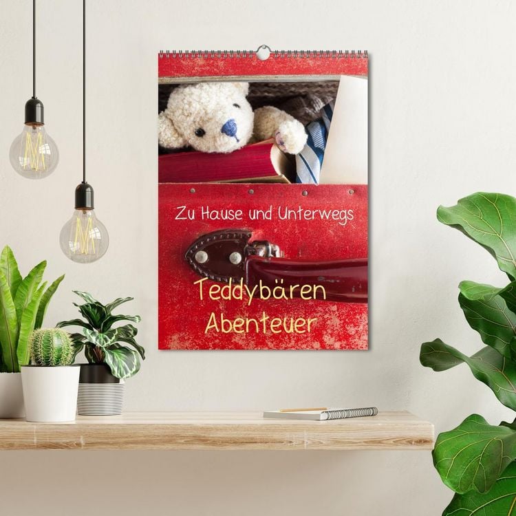 Produktbild: Teddyb&auml;ren Abenteuer - Zu Hause und Unterwegs (Wandkalender 2026 DIN A3 hoch), CALVENDO Monatskalender