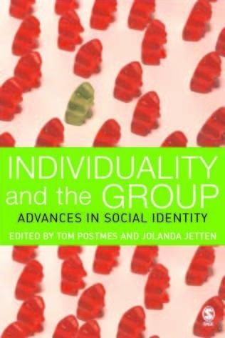 Produktbild: Individuality and the Group