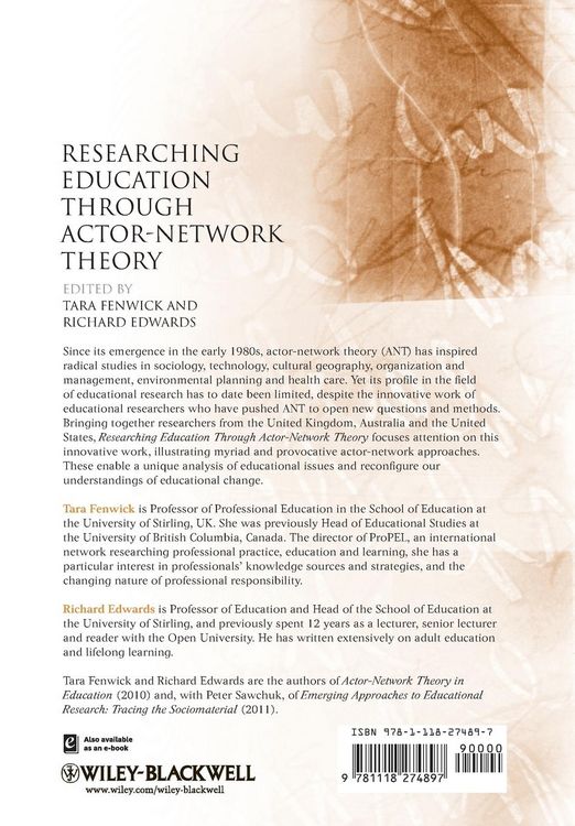 Produktbild: Researching Education