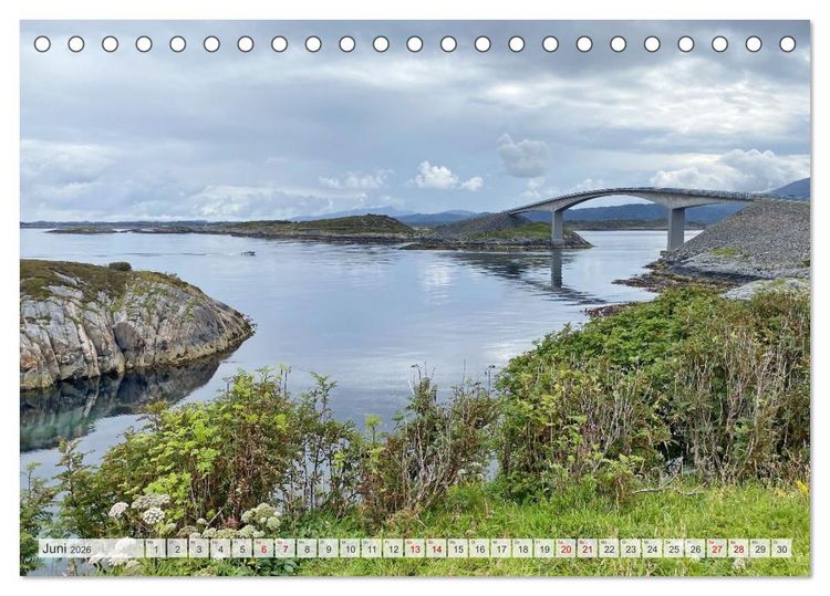 Produktbild: Wandern in Norwegen - Einklang von Gebirge und Meer (Tischkalender 2026 DIN A5 quer), CALVENDO Monatskalender