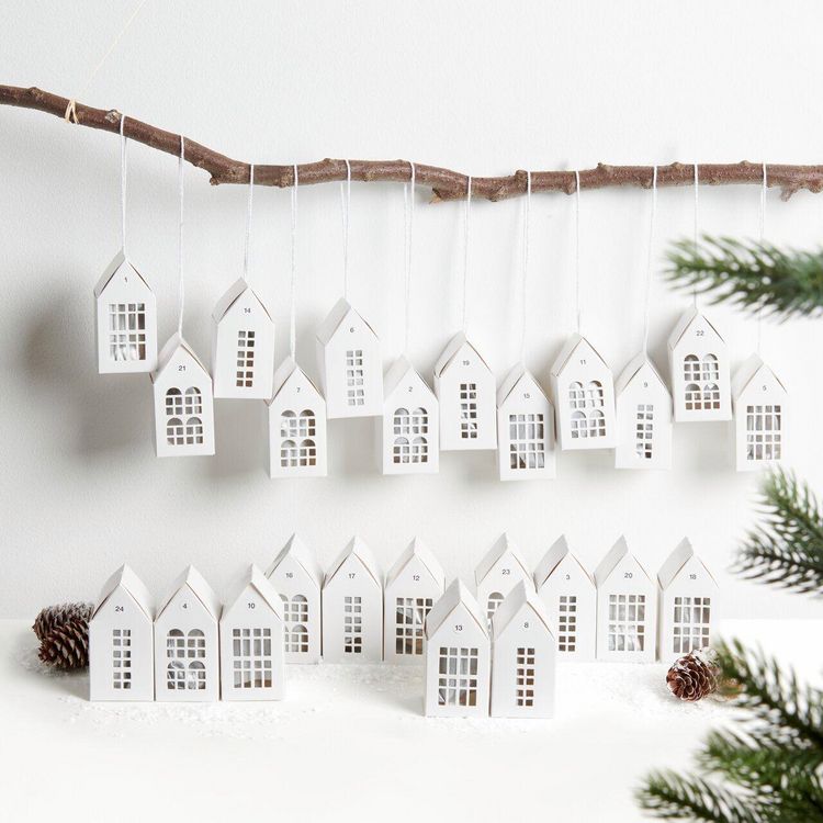 Produktbild: Adventskalender Papph&auml;user,24 Stk., 9x4,5x4,5cm, MIX