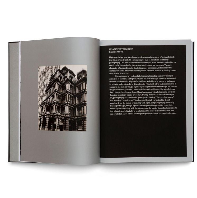 Produktbild: Women Photographers 1900&ndash;1975: A Legacy of Light