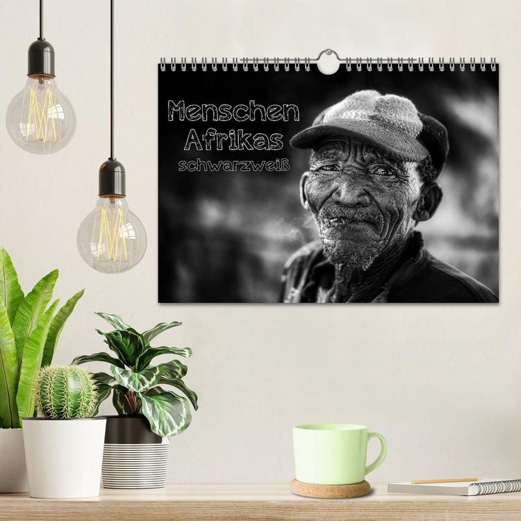 Produktbild: Menschen Afrikas schwarzwei&szlig; (Wandkalender 2026 DIN A4 quer), CALVENDO Monatskalender