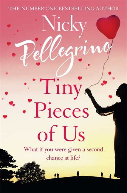 Produktbild: Tiny Pieces of Us