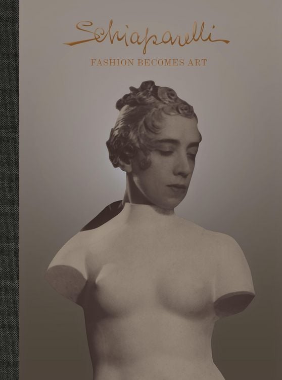 Produktbild: Schiaparelli: Fashion Becomes Art (the Official V&A Exhibition Book)