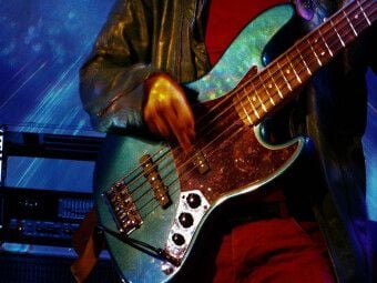 Produktbild: CALVENDO Puzzle Bass Player | 1000 Teile Lege-Gr&ouml;&szlig;e 64x48cm Foto-Puzzle f&uuml;r gl&uuml;ckliche Stunden