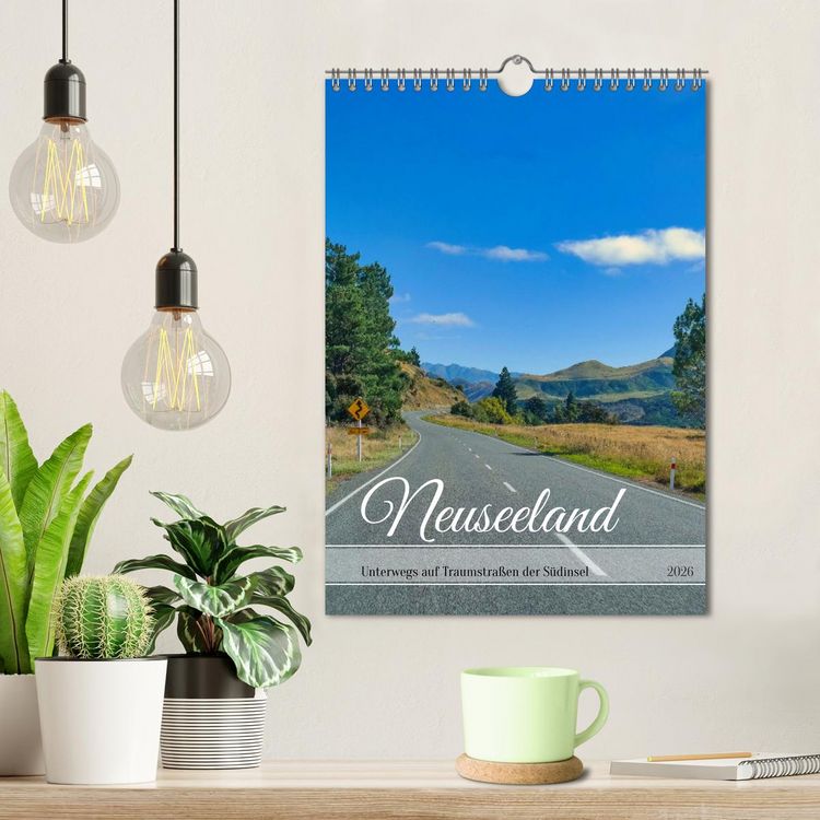 Produktbild: Neuseeland &ndash; Unterwegs auf Traumstra&szlig;en der S&uuml;dinsel (Wandkalender 2026 DIN A4 hoch), CALVENDO Monatskalender
