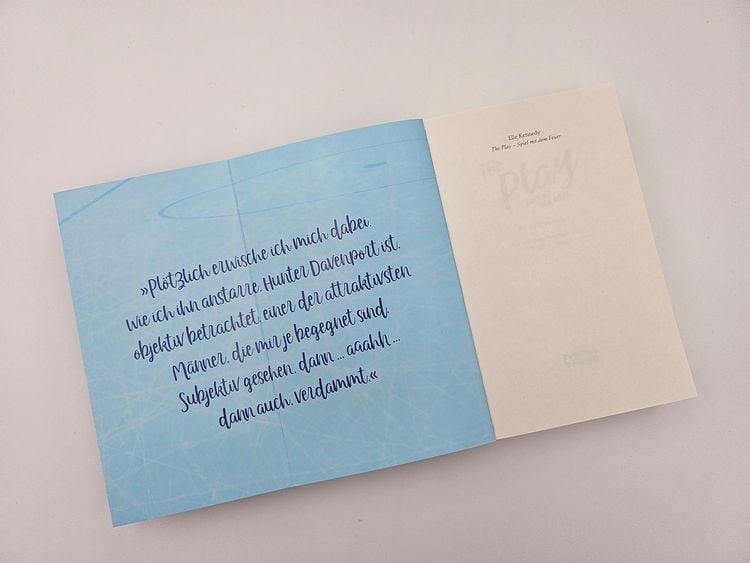 Produktbild: The Play &ndash; Spiel mit dem Feuer
