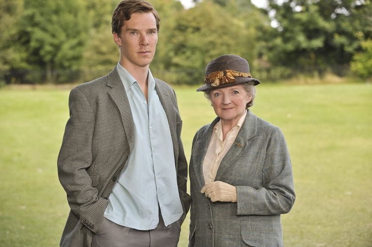 Produktbild: Agatha Christie: Marple - Die komplette Serie. Collector's Box. - Alle sechs Staffeln. Alle 23 Episoden. Plus exklusives Bonusmaterial. [13 DVDs]