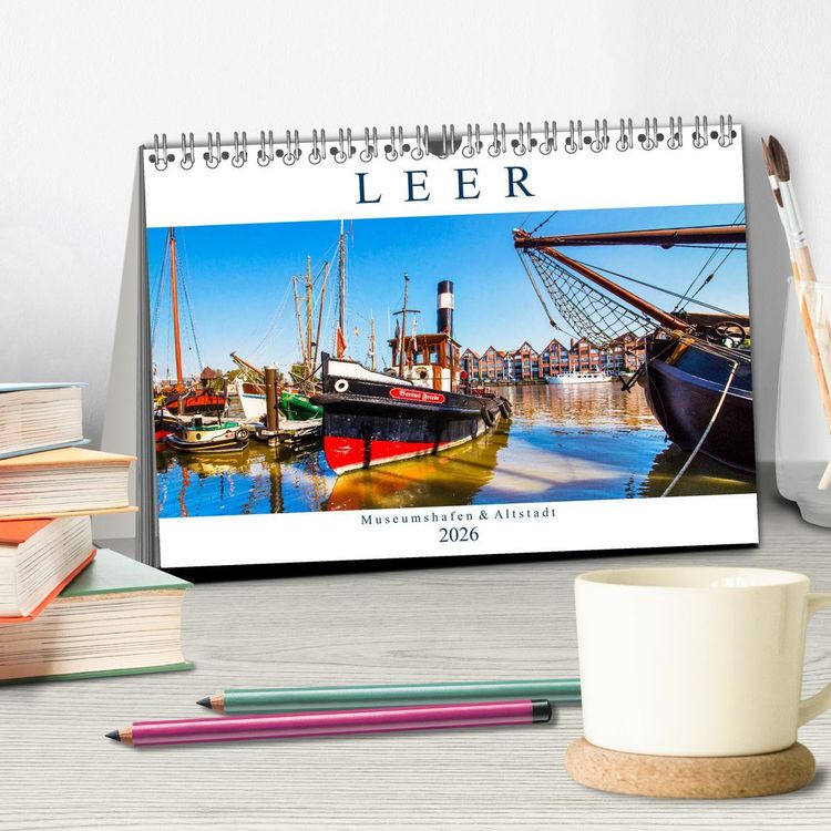 Produktbild: LEER Museumshafen und Altstadt (Tischkalender 2026 DIN A5 quer), CALVENDO Monatskalender