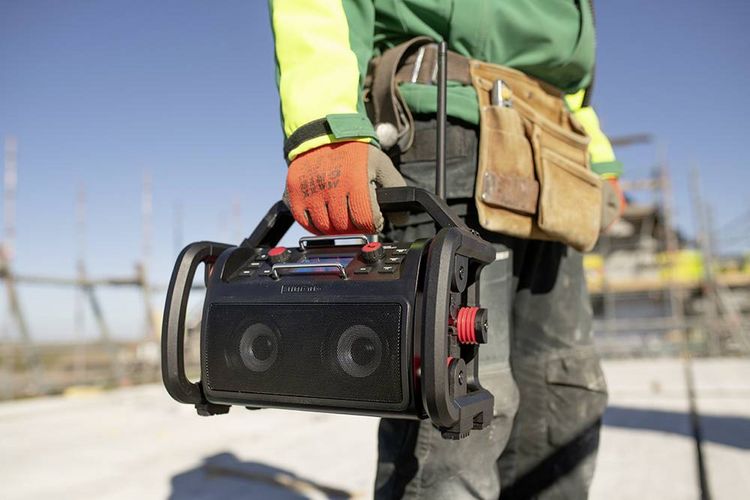 Produktbild: PerfectPro RockPro Baustellenradio DAB+, UKW AUX, Bluetooth&reg;, USB Akku-Ladefunktion, spritzwassergesch&uuml;tzt, staubdicht, sto&szlig;fest