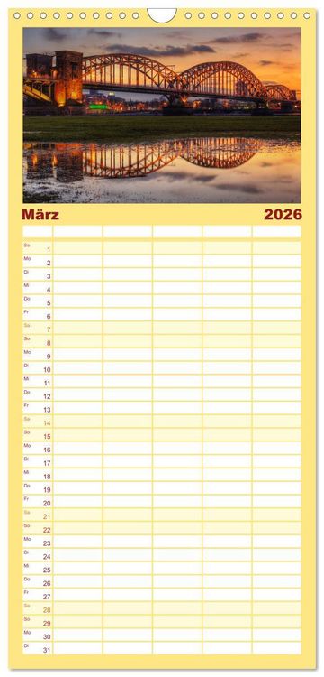 Produktbild: Familienplaner 2026 - K&ouml;ln dunkel bunt - Die Stadt in anderem Licht! mit 5 Spalten (Wandkalender, 21 x 45 cm) CALVENDO