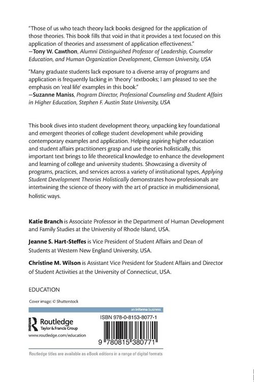 Produktbild: Applying Student Development Theories Holistically
