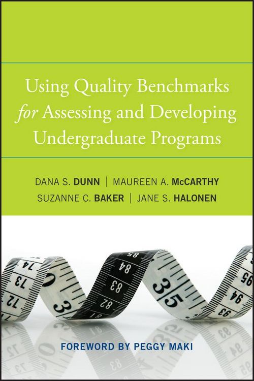 Produktbild: Using Quality Benchmarks for Assessing and Developing Undergraduate Programs