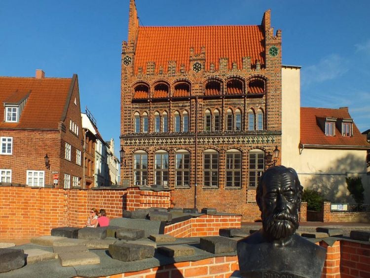 Produktbild: CALVENDO Puzzle Das Wismarer Archidiakonat | 1000 Teile Lege-Gr&ouml;&szlig;e 64x48cm Foto-Puzzle f&uuml;r gl&uuml;ckliche Stunden