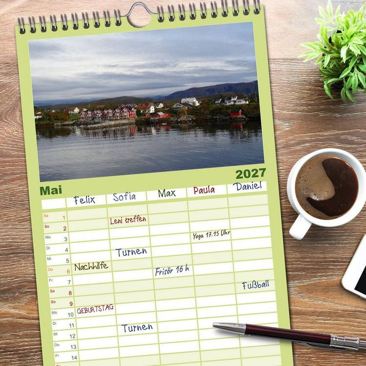 Produktbild: Familienplaner 2027 - Impressionen von Norwegen entlang der Hurtigruten mit 5 Spalten (Wandkalender, 21 x 45 cm) CALVENDO