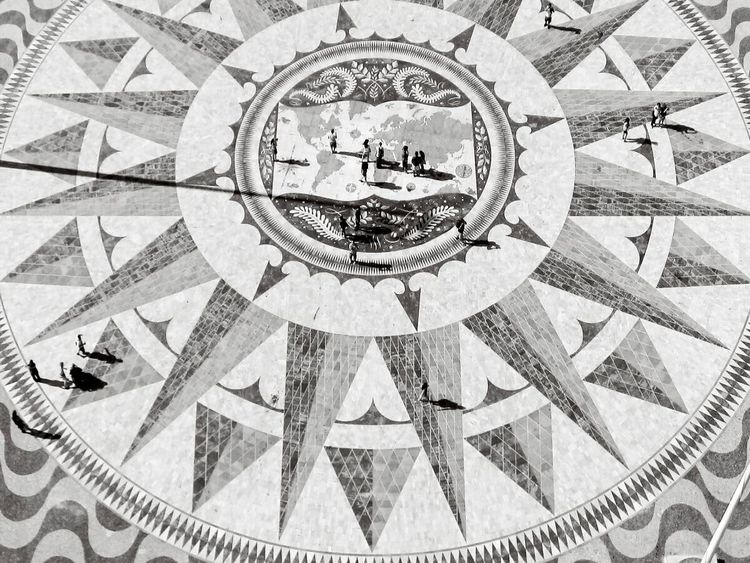 Produktbild: CALVENDO Puzzle Windrose | 1000 Teile Lege-Gr&ouml;&szlig;e 64x48cm Foto-Puzzle f&uuml;r gl&uuml;ckliche Stunden