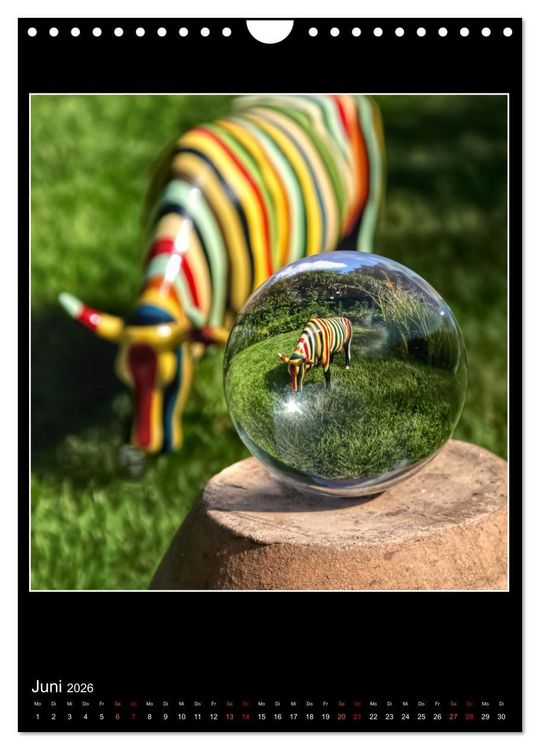 Produktbild: Momente aus Glas &ndash; Glaskugelfotografie (Wandkalender 2026 DIN A4 hoch), CALVENDO Monatskalender