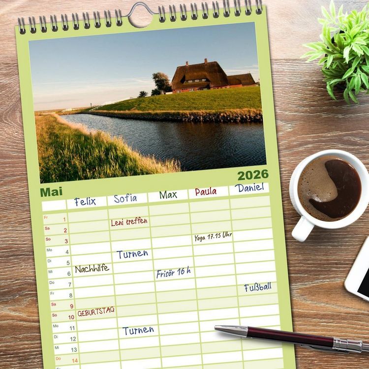 Produktbild: Familienplaner 2026 - Hallig Hooge - zwischen Himmel und Erde mit 5 Spalten (Wandkalender, 21 x 45 cm) CALVENDO
