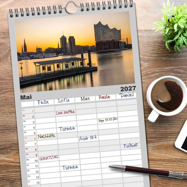 Produktbild: Familienplaner 2027 - Urbane Impressionen: Hansestadt Hamburg - Tor zur Welt mit 5 Spalten (Wandkalender, 21 x 45 cm) CALVENDO
