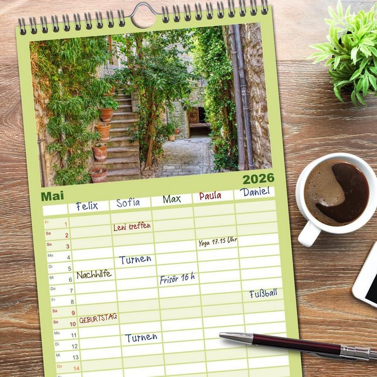 Produktbild: Familienplaner 2026 - Les Matelles - Mittelalterliches Kleinod mit 5 Spalten (Wandkalender, 21 x 45 cm) CALVENDO