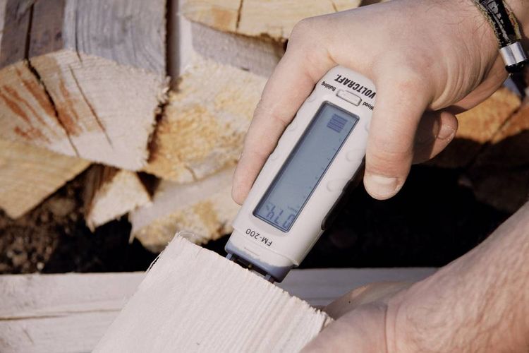 Produktbild: VOLTCRAFT FM-200 Materialfeuchtemessger&auml;t Messbereich Baufeuchtigkeit (Bereich) 0.2 bis 2% vol Messbereich Holzfeuchtigkeit