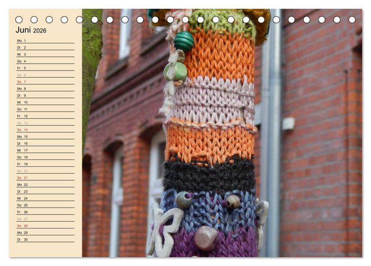 Produktbild: Urban Knitting L&uuml;neburg (Tischkalender 2026 DIN A5 quer), CALVENDO Monatskalender
