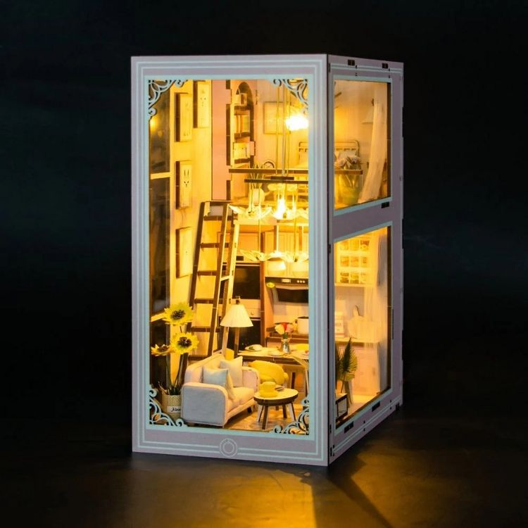 Produktbild: FiguredArt M2413 - DIY Book Nook, Pink Loft, Puzzle, 54 Teile, Miniatur-Diorama