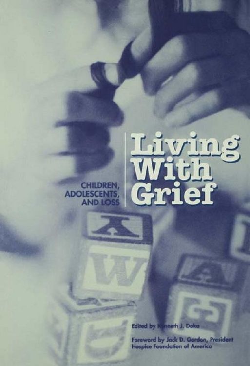 Produktbild: Living With Grief