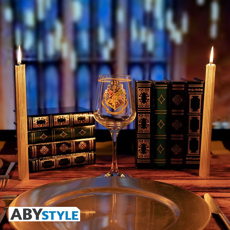 Produktbild: HARRY POTTER - Stemmed glass - "Hogwarts Crest"