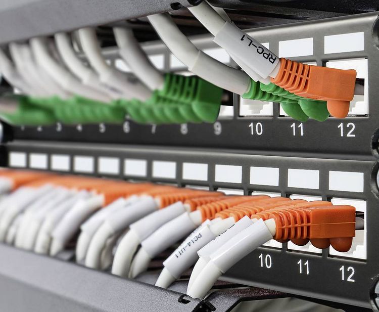 Produktbild: Renkforce RF-4996626 12 Port Patch-Panel 254mm (10\") Unbest&uuml;ckt 1 HE Schwarz Unbest&uuml;ckt