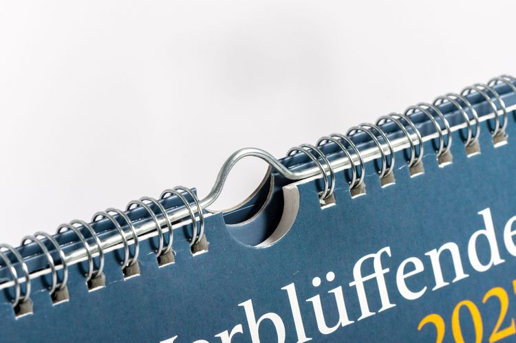 Produktbild: Verbl&uuml;ffende Wahrheiten &ndash; Postkartenkalender 2027