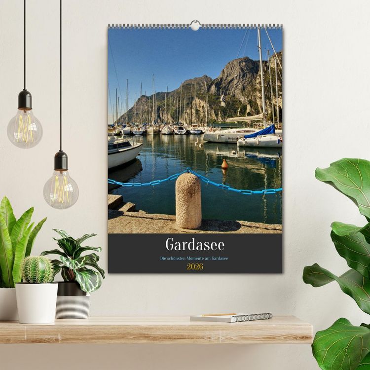 Produktbild: Gardasee - Die sch&ouml;nsten Momente am Gardasee (Wandkalender 2026 DIN A2 hoch), CALVENDO Monatskalender