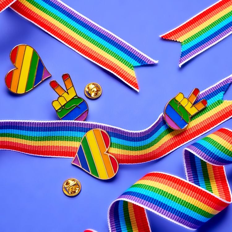 Produktbild: Anstecknadel "Rainbow Heart"