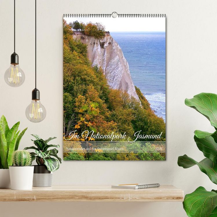 Produktbild: Im Nationalpark Jasmund - Naturwunder auf der Ostseeinsel R&uuml;gen (Wandkalender 2026 DIN A2 hoch), CALVENDO Monatskalender
