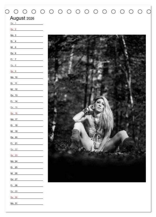 Produktbild: Mode in schwarz und wei&szlig; (Tischkalender 2026 DIN A5 hoch), CALVENDO Monatskalender
