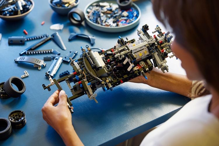 LEGO Technic 42154 Ford GT 2022 Auto-Modellbausatz für Erwachsene