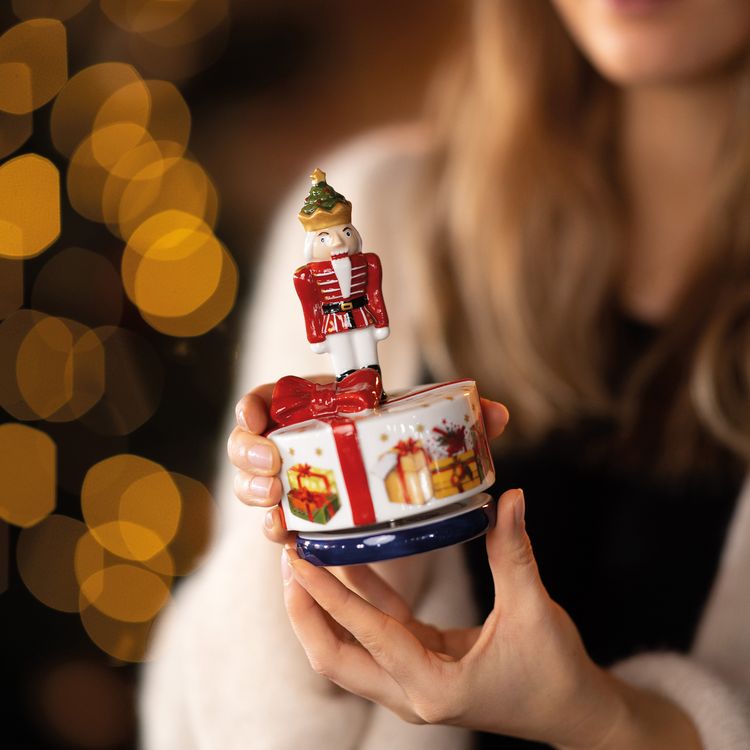 Produktbild: Villeroy & Boch Nostalgic Melody Nussknacker, drehend