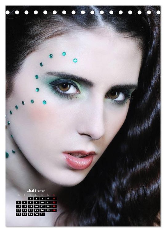 Produktbild: Extrem Make-Up Portraits (Tischkalender 2026 DIN A5 hoch), CALVENDO Monatskalender