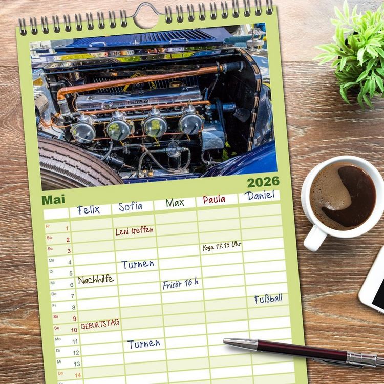 Produktbild: Familienplaner 2026 - Historischer Rennsport - vom Feinsten mit 5 Spalten (Wandkalender, 21 x 45 cm) CALVENDO