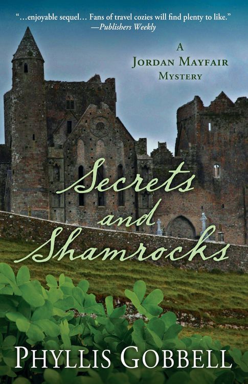 Produktbild: Secrets and Shamrocks (A Jordan Mayfair Mystery, #2)