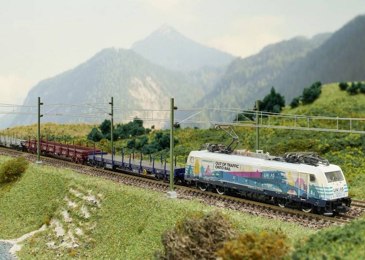 Produktbild: MiniTrix 16877 N E-Lok BR 186 der Railpool AG