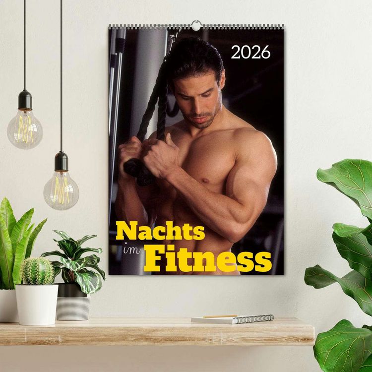 Produktbild: Nachts im Fitness (Wandkalender 2026 DIN A2 hoch), CALVENDO Monatskalender