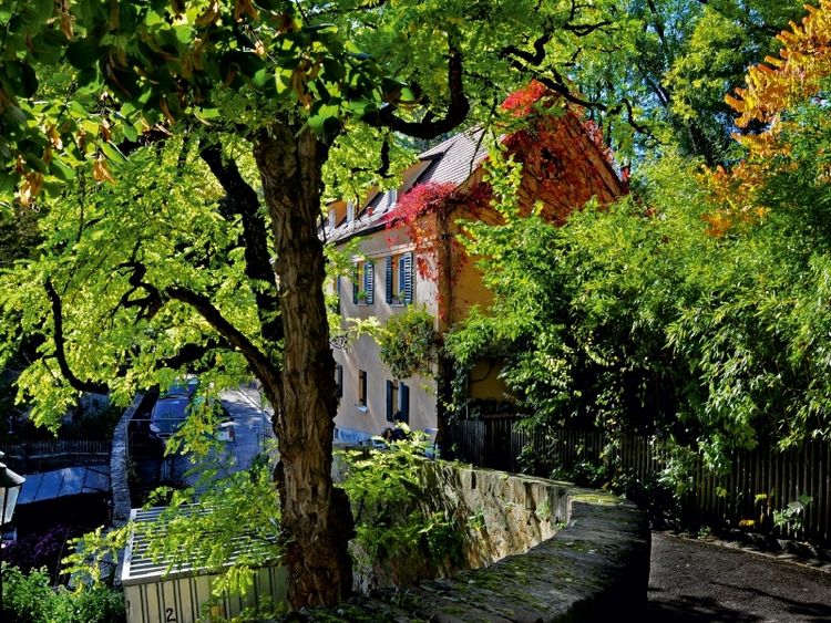 Produktbild: CALVENDO Puzzle Lueginsland, Augsburg | 1000 Teile Lege-Gr&ouml;&szlig;e 64x48cm Foto-Puzzle f&uuml;r gl&uuml;ckliche Stunden